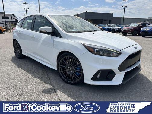 Frozen White 2017 Ford Focus RS Base