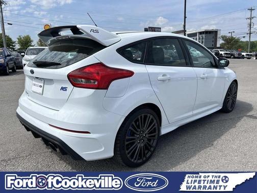 Frozen White 2017 Ford Focus RS Base