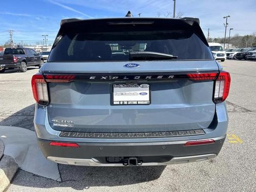 Vapor Blue Metallic 2026 Ford Explorer Active