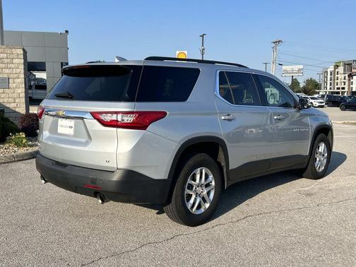 Silver Ice Metallic 2020 Chevrolet Traverse LT Leather