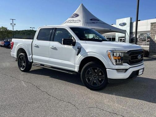 Oxford White 2023 Ford F-150 XLT