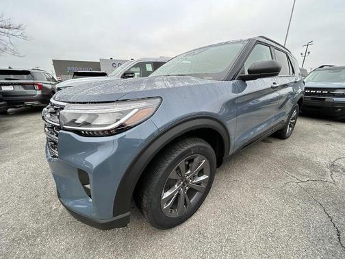 Vapor Blue Metallic 2026 Ford Explorer Active w/200A Pkg