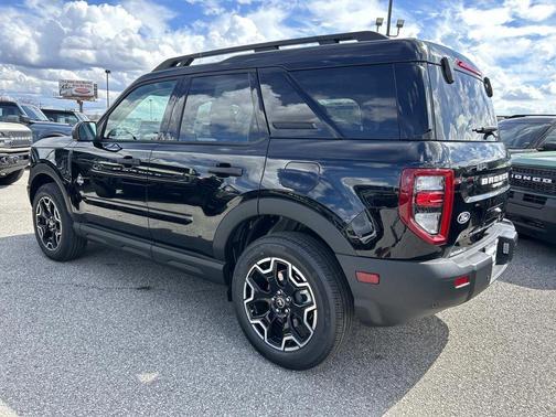 Shadow Black 2026 Ford Bronco Sport Outer Banks