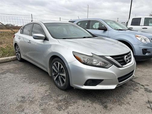 2016 Nissan Altima 2.5 SR