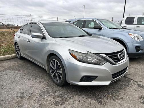 2016 Nissan Altima 2.5 SR