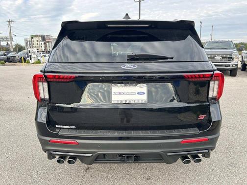 Agate Black Metallic 2026 Ford Explorer ST