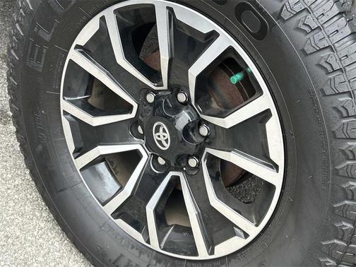 2022 Toyota Tacoma TRD Sport