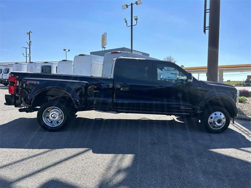2026 Ford F-450 Platinum