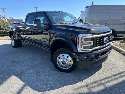 2026 Ford F-450 Platinum