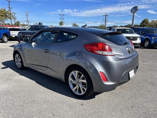 2016 Hyundai Veloster Base