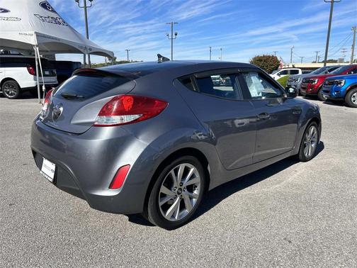 2016 Hyundai Veloster Base