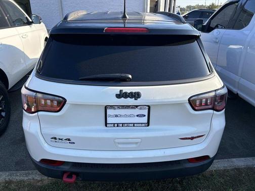 White Clearcoat 2019 Jeep Compass Trailhawk