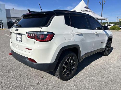 White Clearcoat 2019 Jeep Compass Trailhawk