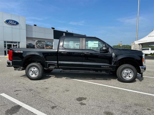 2025 Ford F-250 XL