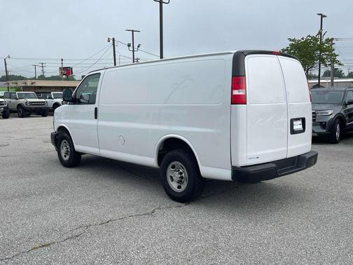 Summit White 2020 Chevrolet Express 2500 Work Van