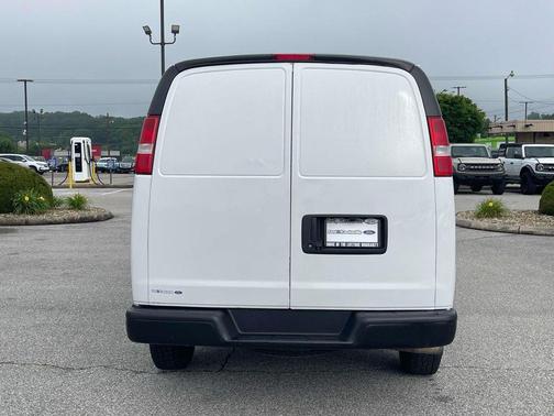 Summit White 2020 Chevrolet Express 2500 Work Van