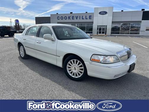 2003 Lincoln Town Car Signature