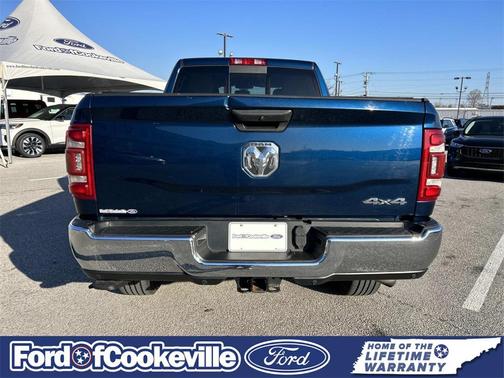 2020 RAM 2500 Tradesman Crew Cab 4X4 6'4' Box