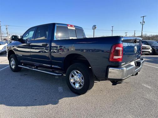 2020 RAM 2500 Tradesman Crew Cab 4X4 6'4' Box