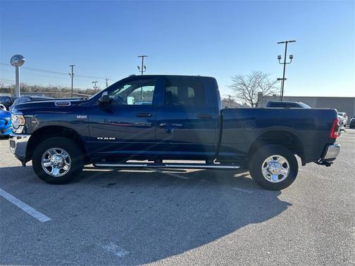 2020 RAM 2500 Tradesman Crew Cab 4X4 6'4' Box