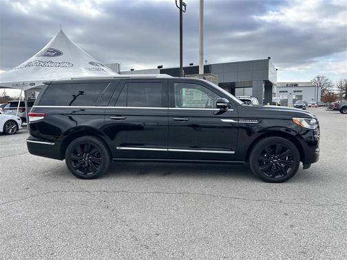 2022 Lincoln Navigator Reserve