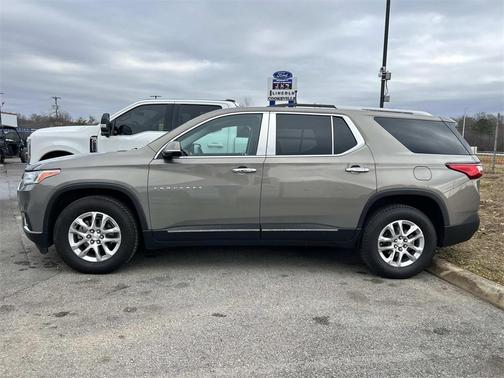 2018 Chevrolet Traverse LT Cloth
