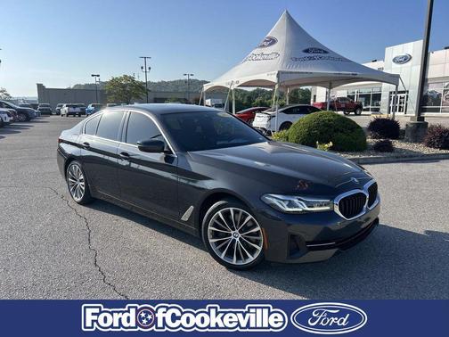 Gray 2021 BMW 540 i