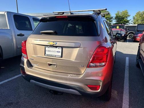 Sandy Ridge Metallic 2018 Chevrolet Trax LT
