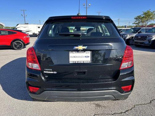 Black Metallic 2018 Chevrolet Trax LS