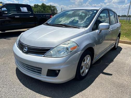 2010 Nissan Versa 1.8 SL