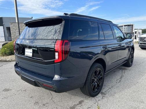 Blue Ember Metallic 2027 Ford Expedition Platinum