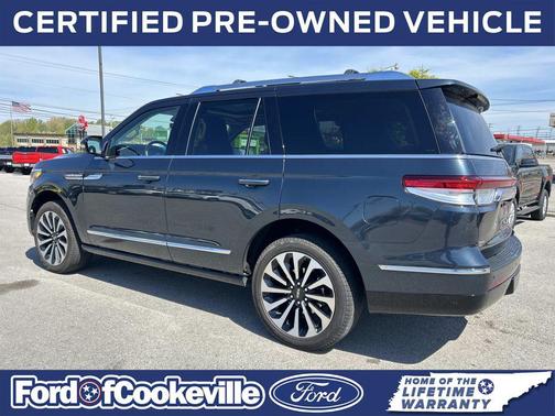 Flight Blue Metallic Clearcoat 2022 Lincoln Navigator Reserve