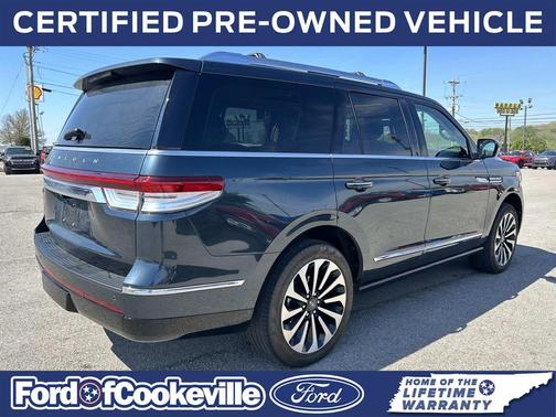 Flight Blue Metallic Clearcoat 2022 Lincoln Navigator Reserve