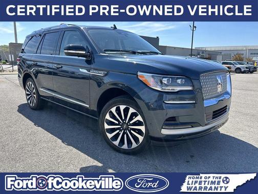 Flight Blue Metallic Clearcoat 2022 Lincoln Navigator Reserve