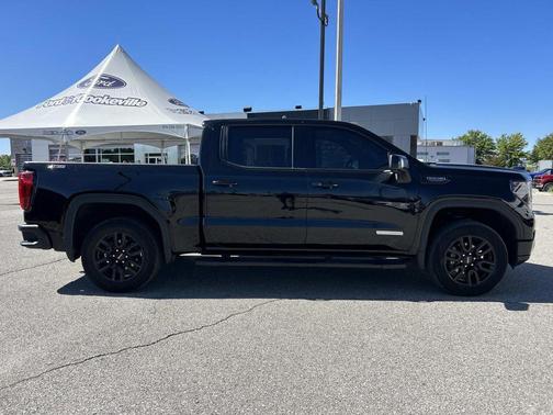 Onyx Black 2022 GMC Sierra 1500 Elevation