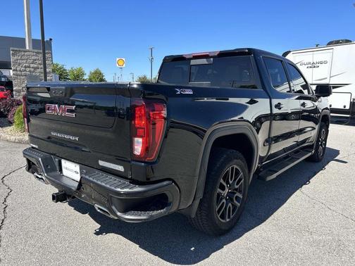 Onyx Black 2022 GMC Sierra 1500 Elevation