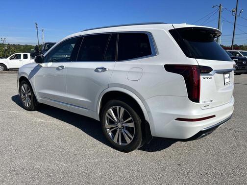 Crystal White Tricoat 2023 Cadillac XT6 Premium Luxury AWD