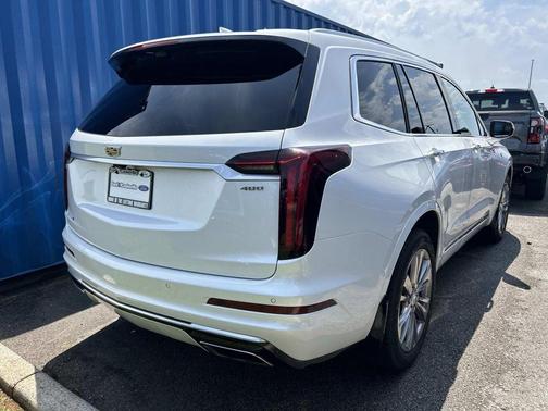 Crystal White Tricoat 2023 Cadillac XT6 Premium Luxury AWD