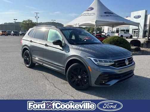Platinum Gray Metallic 2022 Volkswagen Tiguan 2.0T SE R-Line Black