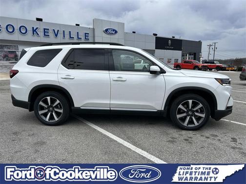 2025 Honda Pilot Touring 8-Passenger