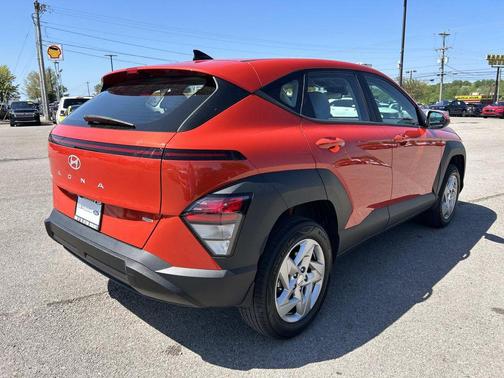 Soultronic Orange Pearl 2024 Hyundai KONA SE