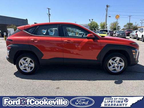 2024 Hyundai KONA SE