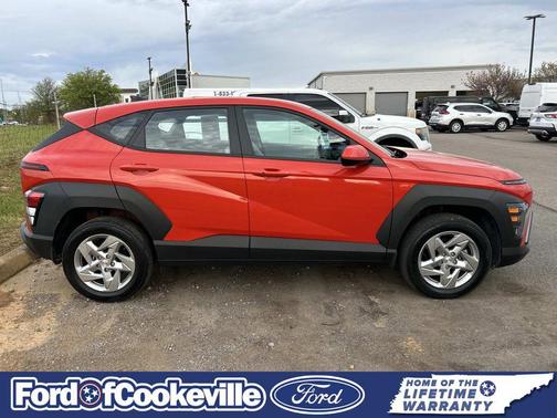 2024 Hyundai KONA SE