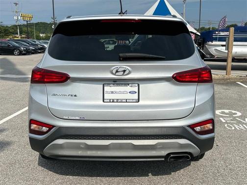 2019 Hyundai SANTA FE SE 2.4