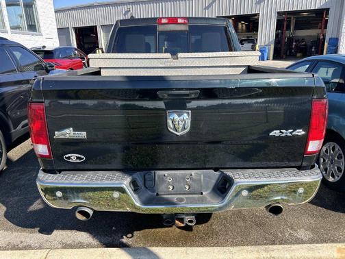 Black Forest Green Pearlcoat 2015 RAM 1500 Big Horn