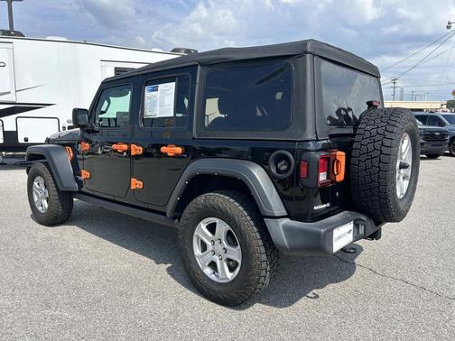 Black Clearcoat 2021 Jeep Wrangler Unlimited Sport