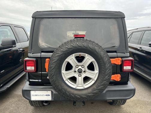 Black Clearcoat 2021 Jeep Wrangler Unlimited Sport