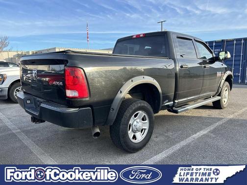 2017 RAM 2500 Tradesman Crew Cab 4x4 6'4' Box