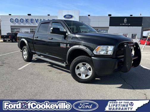 Brilliant Black Crystal Pearlcoat 2017 RAM 2500 Tradesman Crew Cab 4x4 6'4' Box
