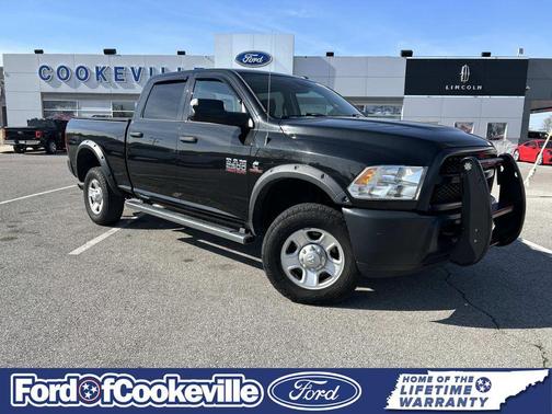 Brilliant Black Crystal Pearlcoat 2017 RAM 2500 Tradesman Crew Cab 4x4 6'4' Box